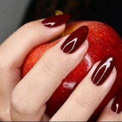 CND Vinylux Nail Polish 106 Bloodline 6 CND Vinylux Nail Polish 106 Bloodline -salling Salg 639370098692 2