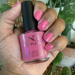 CND Vinylux Nail Polish 121 Hot Pop Pink 10 CND Vinylux Nail Polish 121 Hot Pop Pink -salling Salg 639370098845 2 scaled