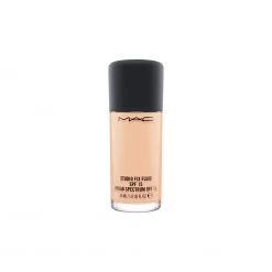 MAC Studio Fix Fluid Spf 15 Foundation NC10