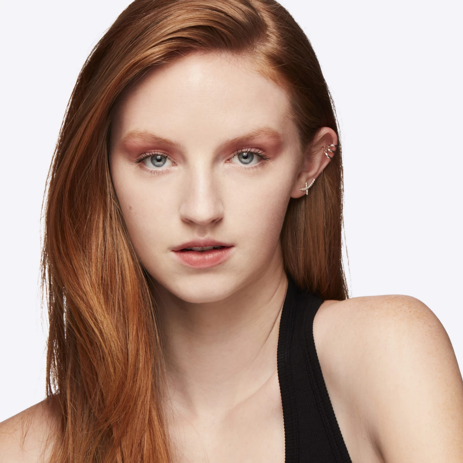 MAC Studio Fix Fluid Spf 15 Foundation NC10 3 MAC Studio Fix Fluid Spf 15 Foundation NC10 - Billede 3