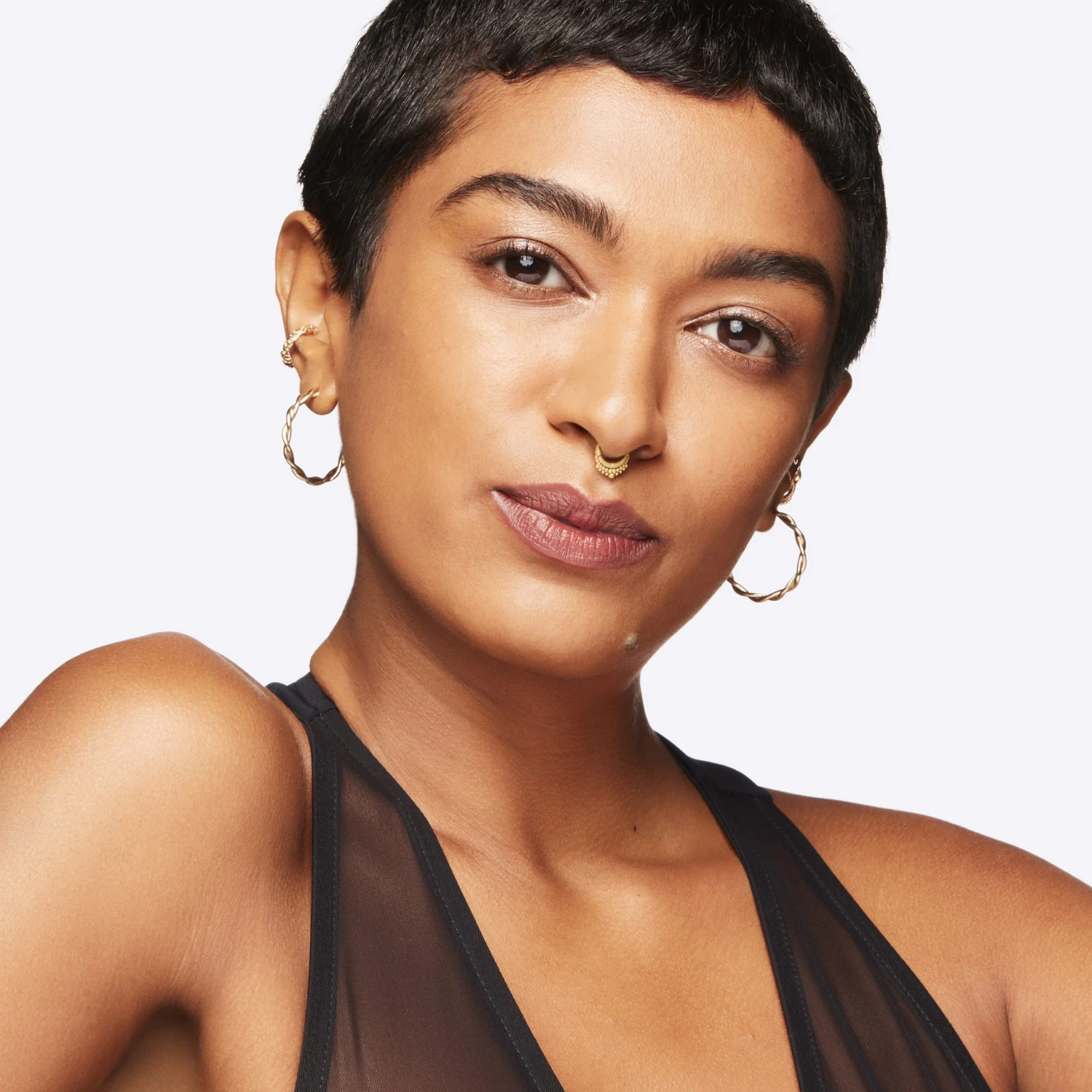 MAC Studio Fix Fluid Spf 15 Foundation NC46 3 MAC Studio Fix Fluid Spf 15 Foundation NC46 - Billede 3