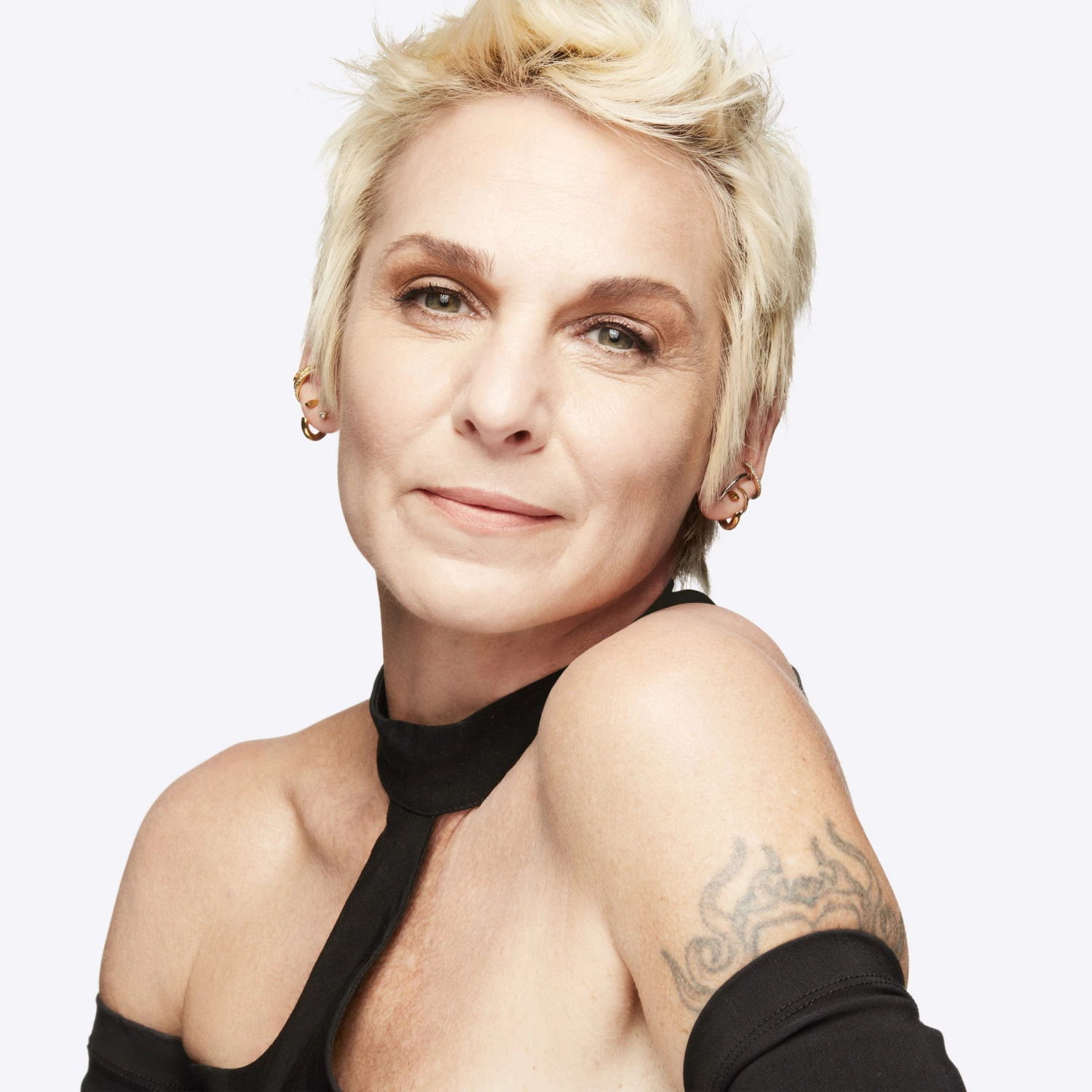 MAC Studio Fix Fluid Spf 15 Foundation N4.5 3 MAC Studio Fix Fluid Spf 15 Foundation N4.5 - Billede 3