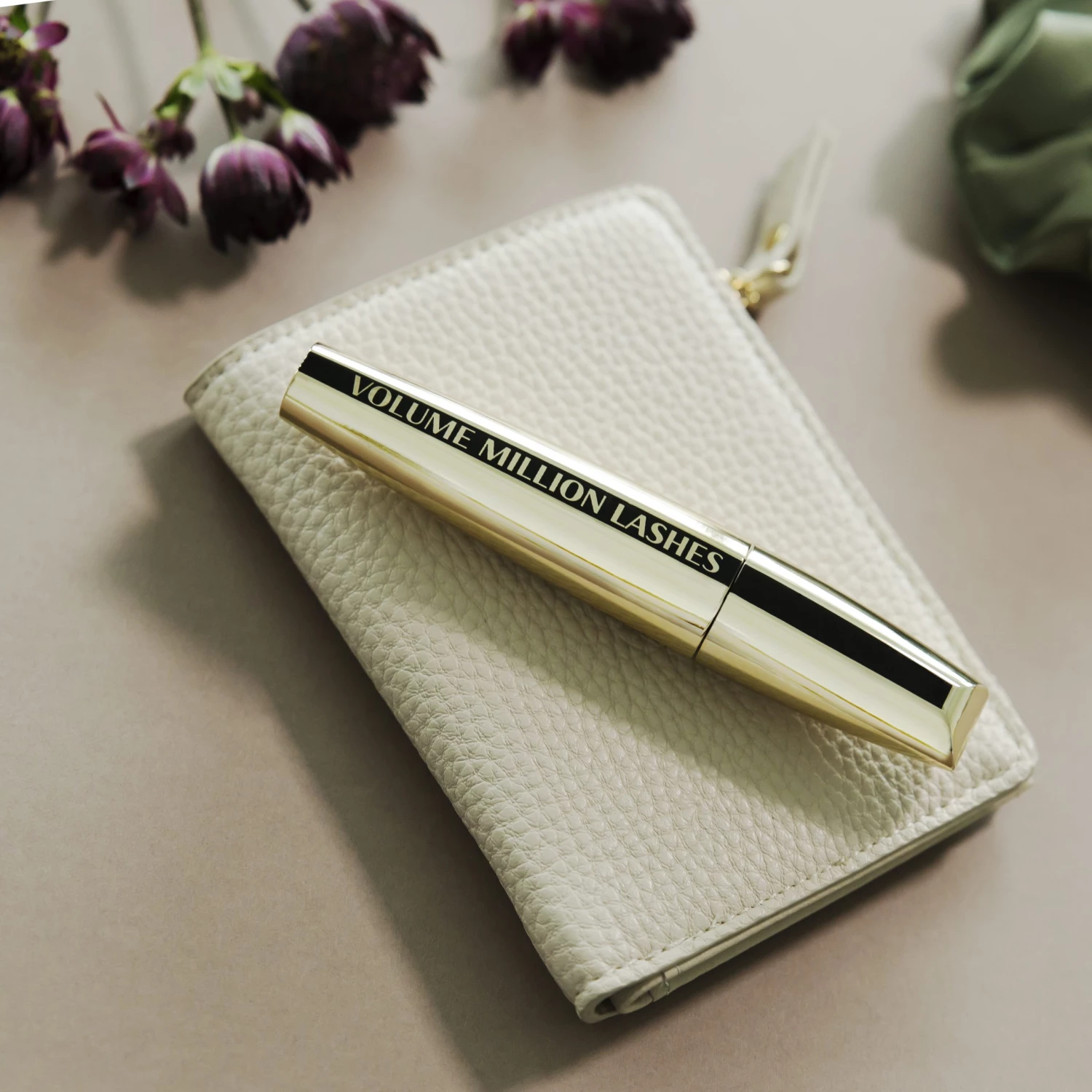 L'Oreal Paris Volume Million Lashes Mascara Sort 4 L'Oreal Paris Volume Million Lashes Mascara Sort - Billede 4