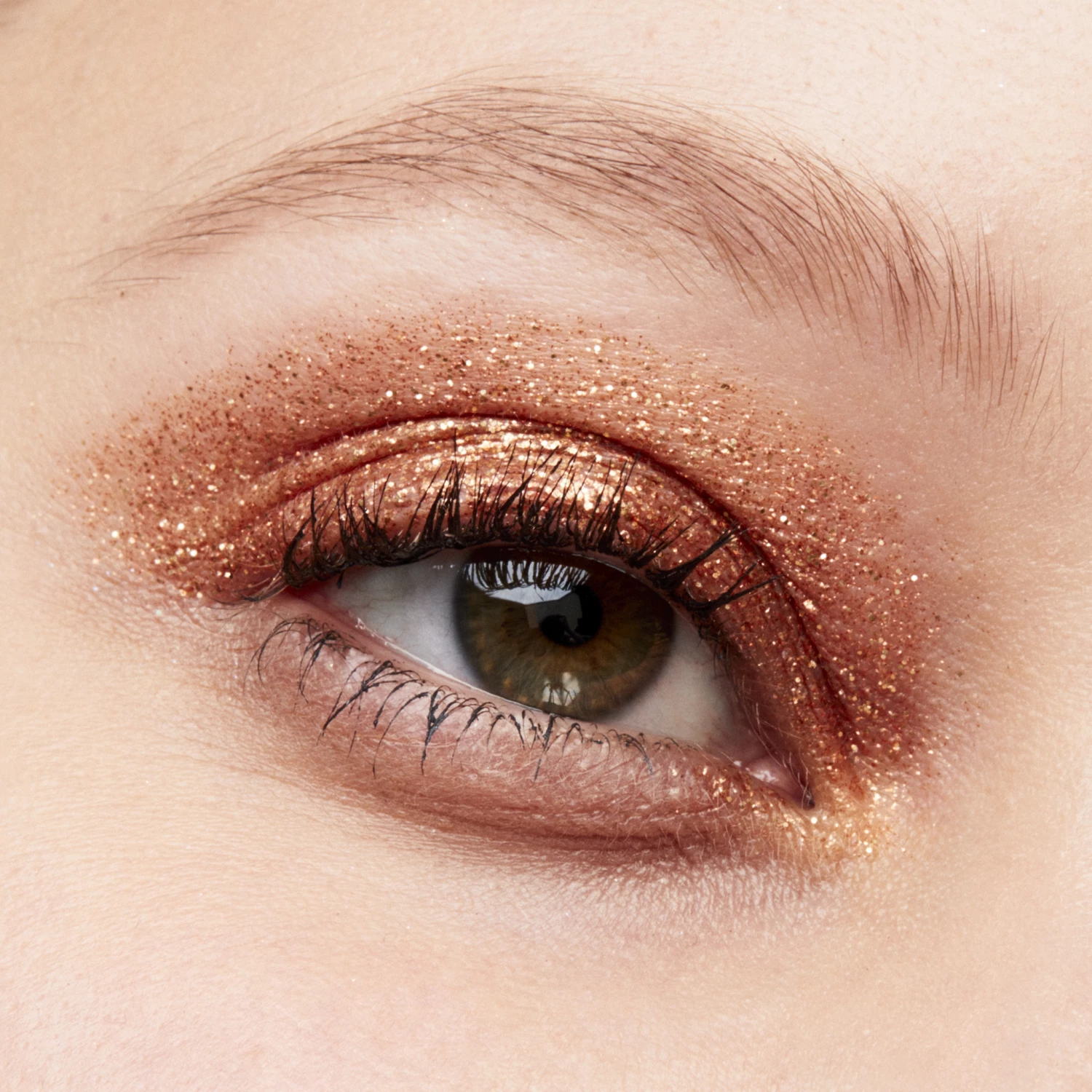 MAC Dazzleshadow Liquid Blinking Brilliant 4 MAC Dazzleshadow Liquid Blinking Brilliant - Billede 4