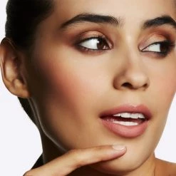 MAC Glow Play Blush Grand -salling Salg mac glow play blush grand 4