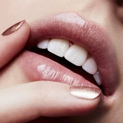 MAC Lipglass Oyster Girl -salling Salg mac lipglass oyster girl 3