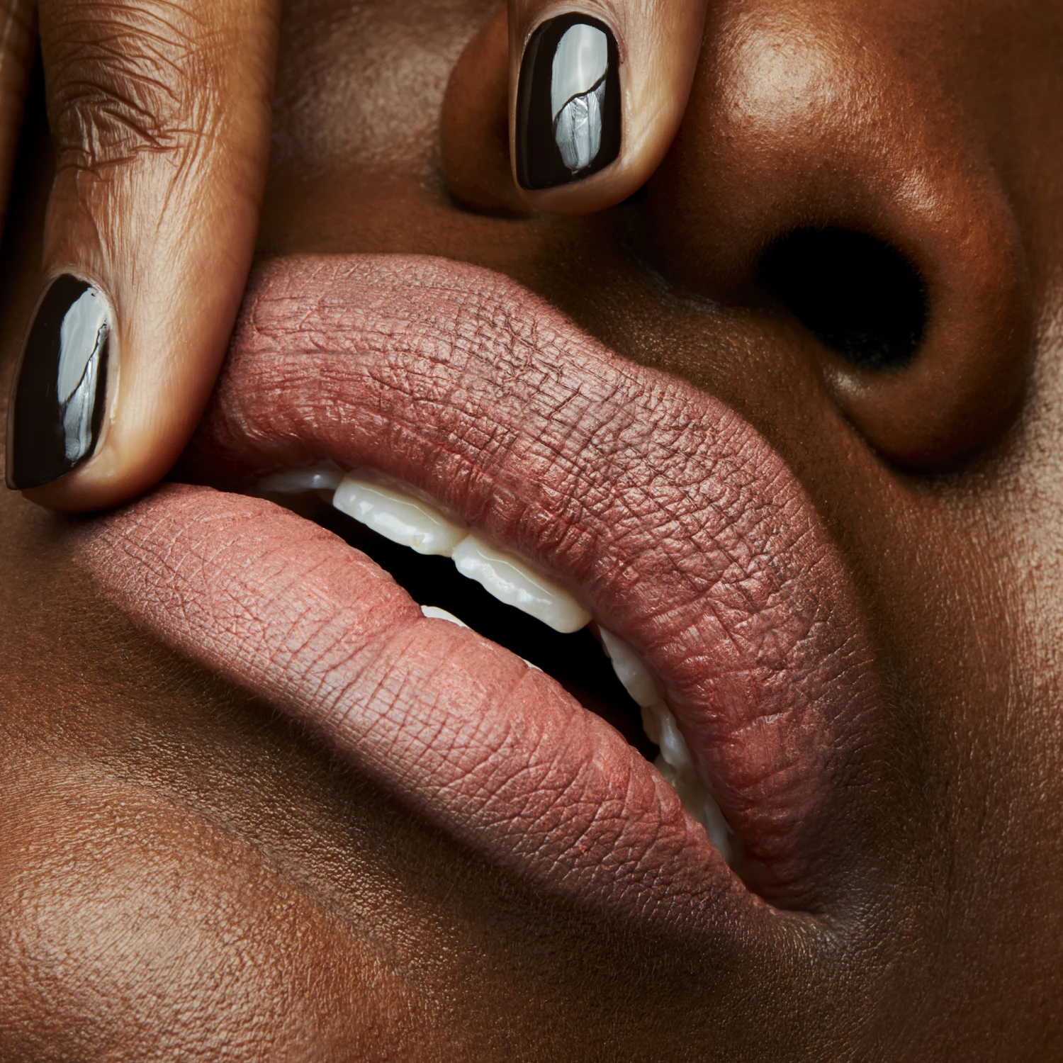 MAC Lipstick Kinda Sexy 5 MAC Lipstick Kinda Sexy - Billede 5