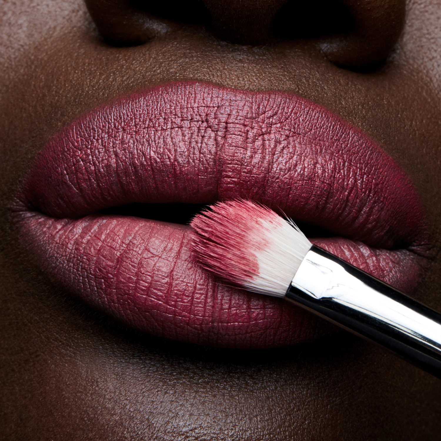 MAC Powder Kiss Lipstick A Little Tamed 5 MAC Powder Kiss Lipstick A Little Tamed - Billede 5