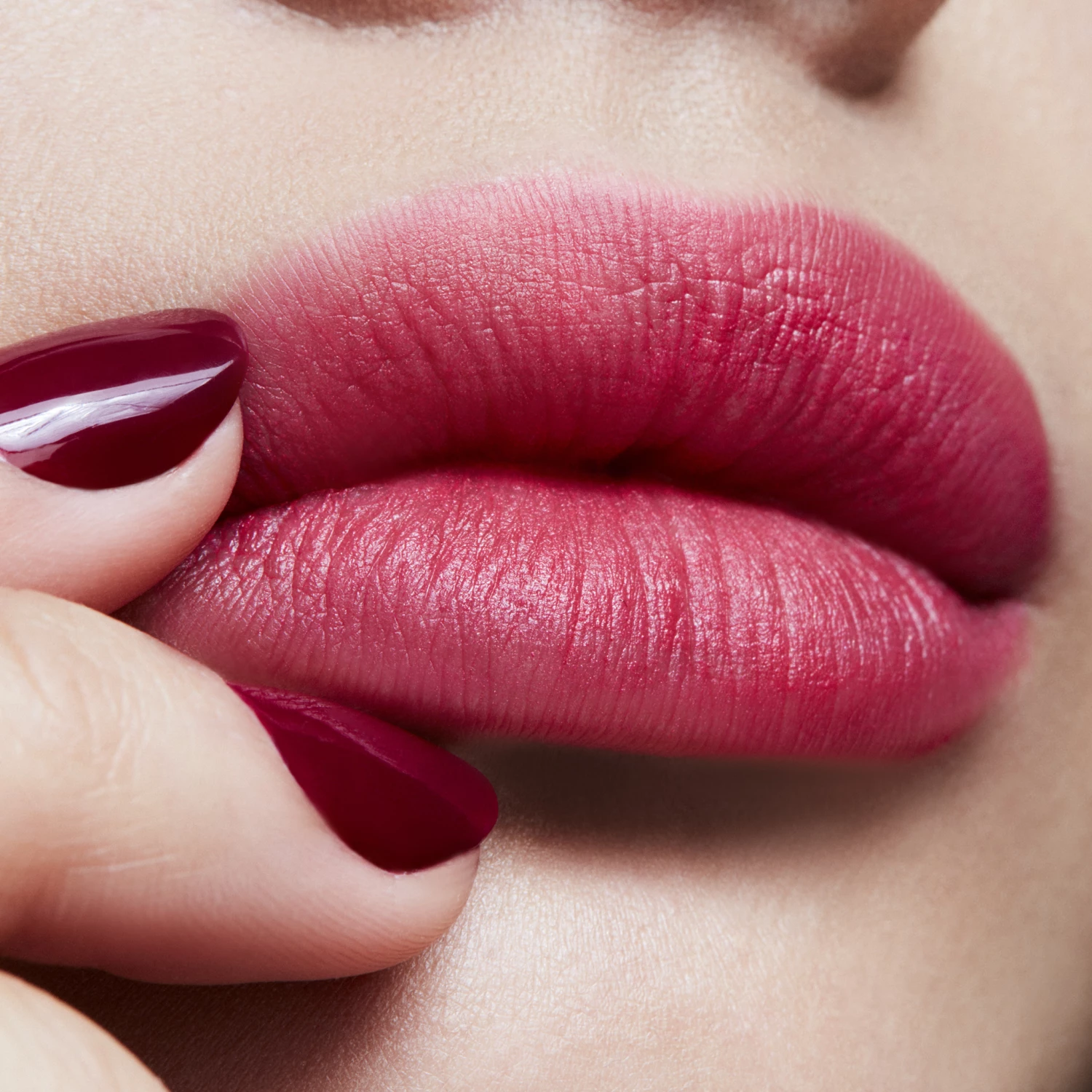 MAC Powder Kiss Lipstick Fall In Love 3 MAC Powder Kiss Lipstick Fall In Love - Billede 3