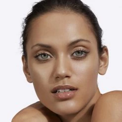 MAC Strobe Cream -salling Salg mac strobe cream goldlite 3